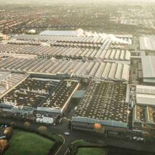 賓利 以太陽(yáng)能驅(qū)動(dòng)奢華，引領(lǐng)可持續(xù)未來(lái)