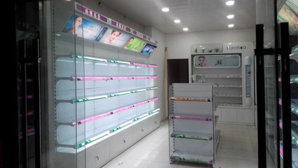 宿遷宿達 化妝品展柜、個人護膚背柜與屈臣氏貨柜批發定制專家